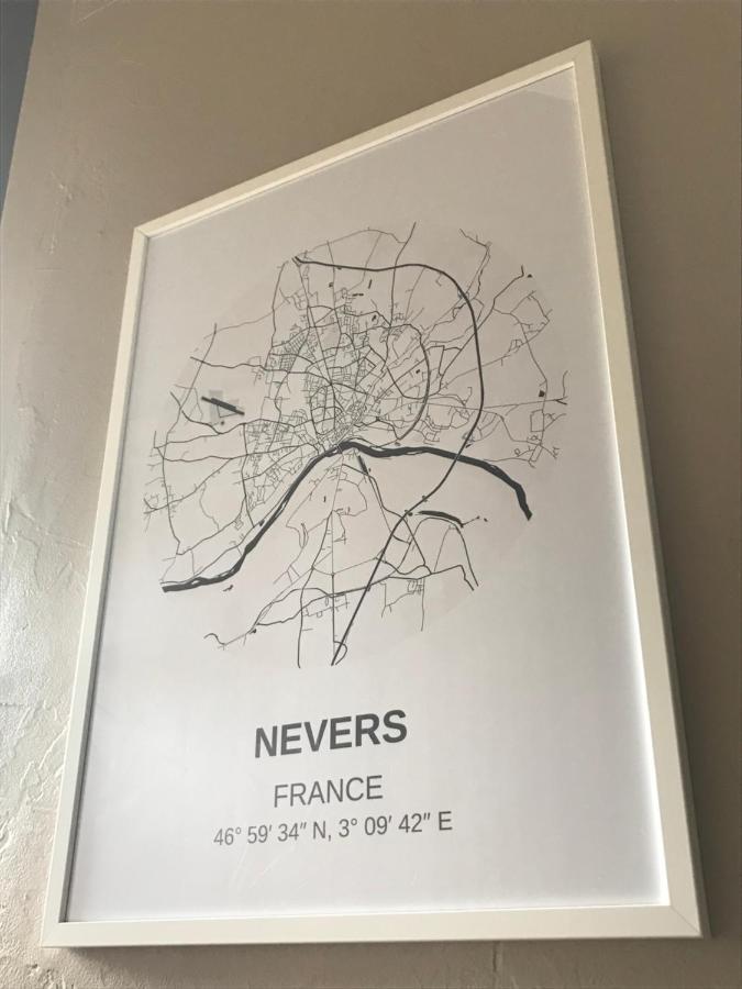 Chambre d'hôtes Le Cadran des Chauvelles Nevers Extérieur photo
